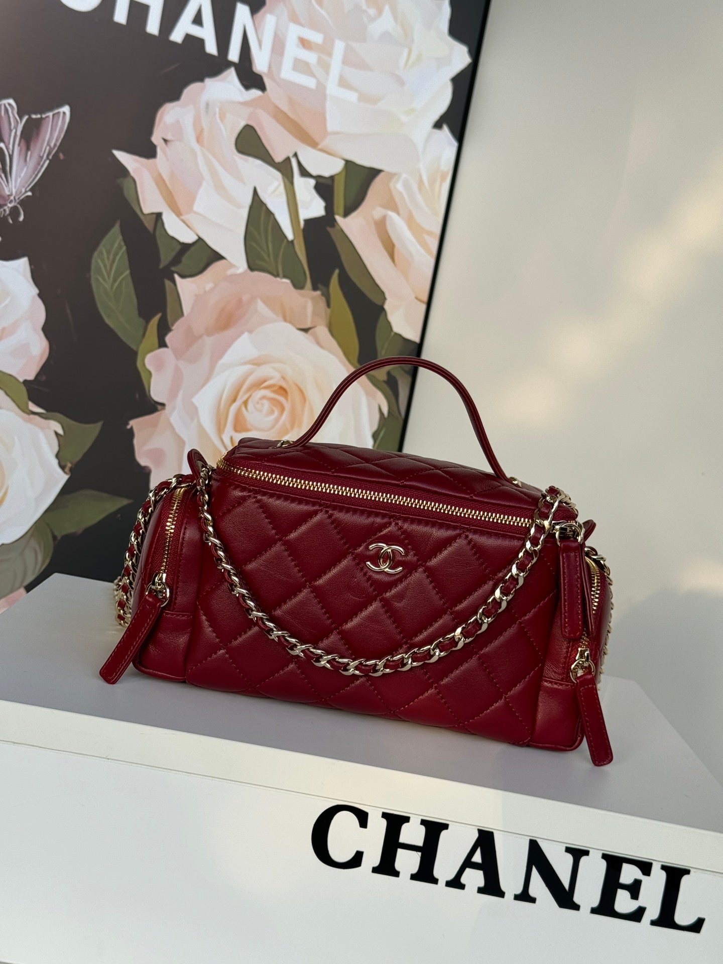 Chanel AS5222 Vanity Case Shiny Crumpled Lambskin Wine Red