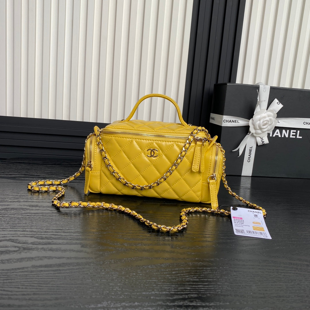 Chanel AS5222 Vanity Case Shiny Crumpled Lambskin Yellow