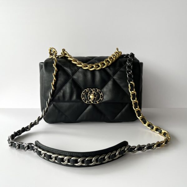 Luxury Women Shiny Lambskin Flap Bag Wholesale G1160 Black